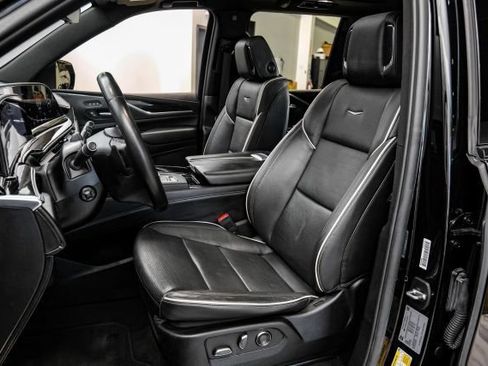 Used 2024 Cadillac Escalade Sport w/ LPO, ONYX Package AWD/4WD image 46