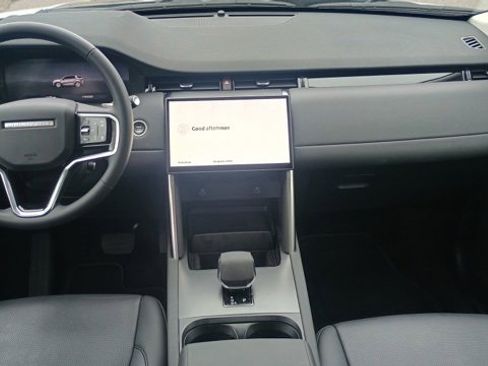 Used 2025 Land Rover Discovery Sport S image 2