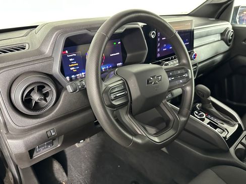 Used 2024 Chevrolet Colorado Trail Boss w/ Advanced Trailering Package image 11