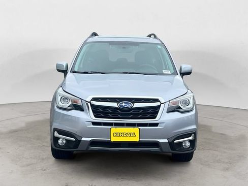 Used 2018 Subaru Forester 2.5i Limited AWD/4WD image 2