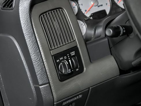 Used 2004 Dodge Ram 1500 Truck 2WD Regular Cab image 27