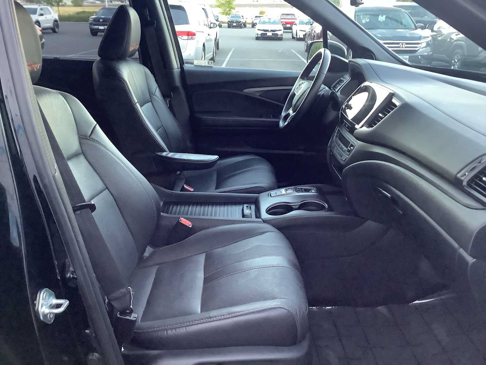 Used 2023 Honda Passport TrailSport image 15