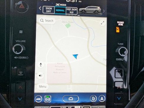 Used 2025 Subaru Ascent Bronze Edition image 12