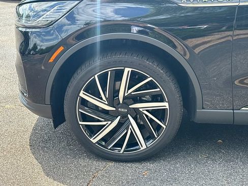 New 2025 Lincoln Aviator Reserve w/ Equipment Group 201A AWD/4WD image 12