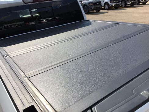 Used 2021 GMC Sierra 1500 AT4 w/ AT4 Premium Package AWD/4WD image 16