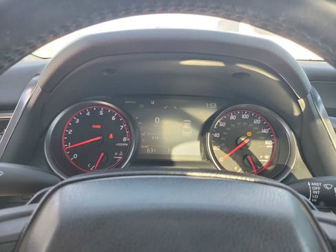 Used 2021 Toyota Camry XSE image 18