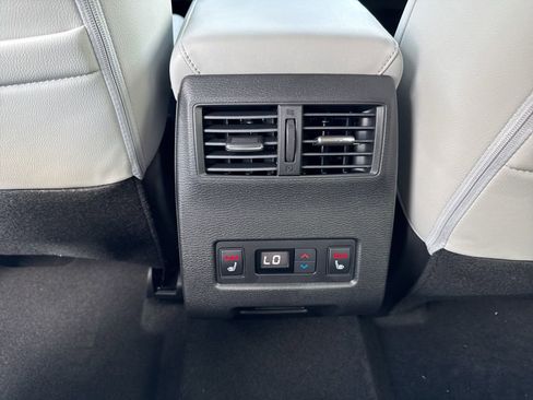 New 2026 Mitsubishi Outlander SEL FWD image 28