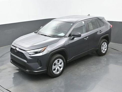 Used 2025 Toyota RAV4 LE FWD image 31