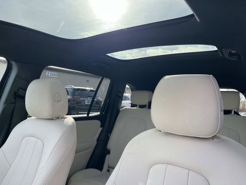 Certified 2025 Mercedes-Benz GLB 250 GLB 250 image 24