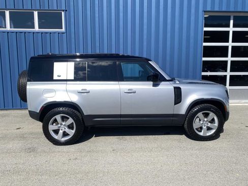 Used 2020 Land Rover Defender 110 First Edition image 13