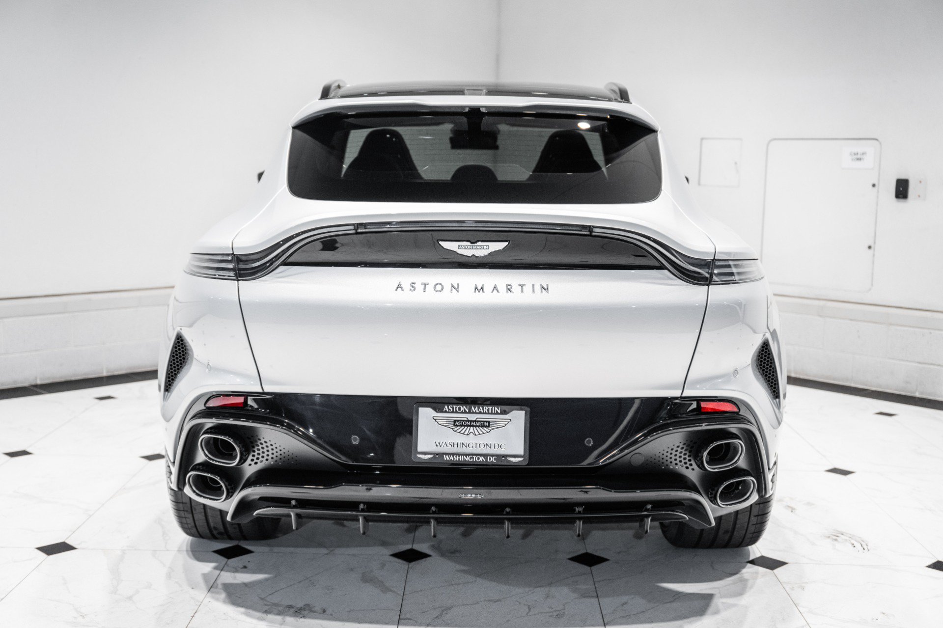 Used 2026 Aston Martin DBX S AWD/4WD image 51