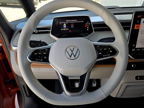 New 2025 Volkswagen ID. Buzz 1st Edition image 10