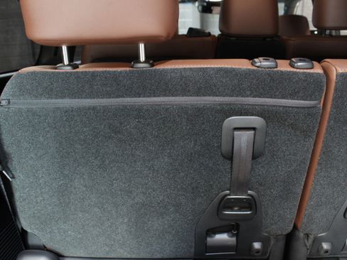 Used 2019 Toyota Land Cruiser w/ Four Season Floor Mat Package image 77