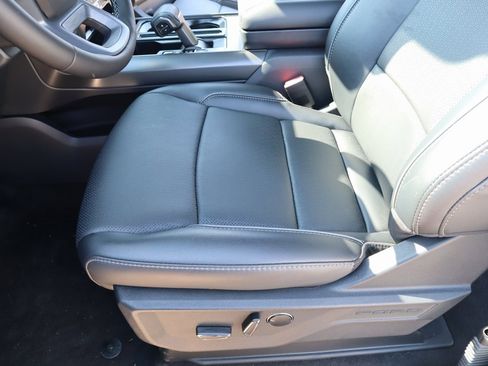 New 2025 Ford F150 Lariat w/ Equipment Group 502A High image 13