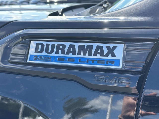 Used 2023 GMC Sierra 2500 Denali w/ Denali Black Diamond Edition AWD/4WD image 14