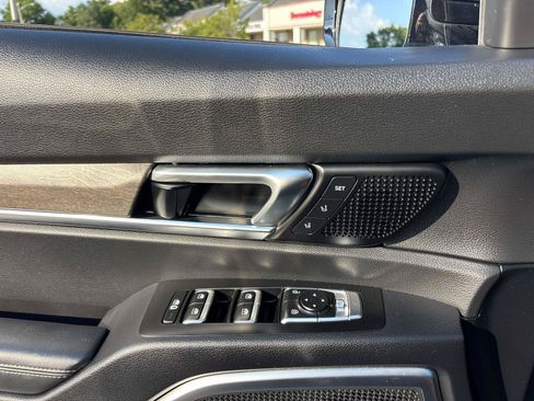 Used 2022 Kia Telluride SX w/ SX Prestige Package AWD/4WD image 19