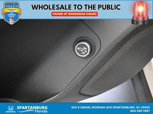 Used 2017 GMC Acadia SLE image 24