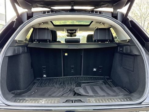 Used 2018 Land Rover Range Rover Velar S image 13