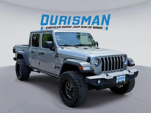 Used 2020 Jeep Gladiator Sport w/ Quick Order Package 24S AWD/4WD image 1