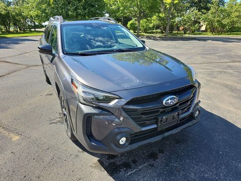 Used 2024 Subaru Outback Onyx Edition AWD/4WD image 8