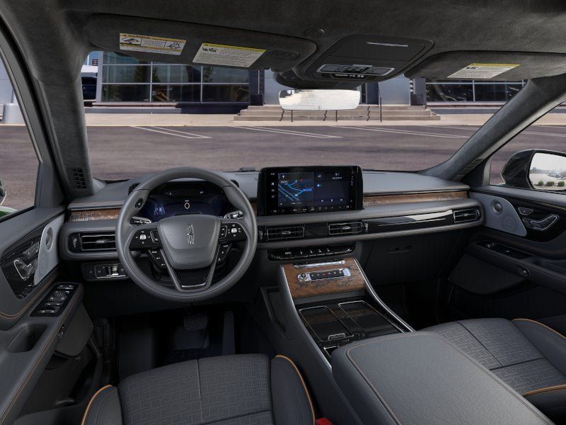 Used 2026 Lincoln Aviator Black Label AWD/4WD image 9