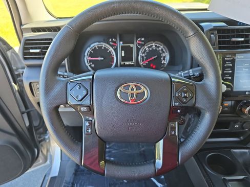 Used 2024 Toyota 4Runner TRD Off-Road image 17