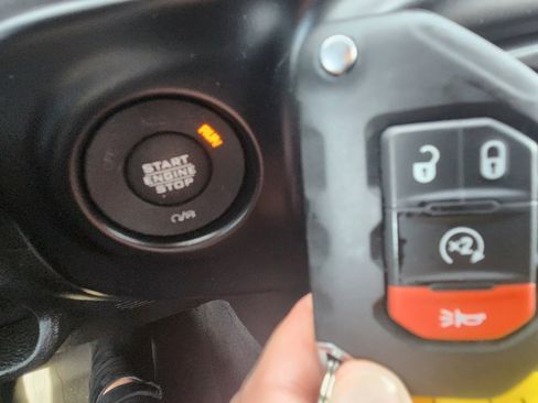 Used 2022 Jeep Gladiator Mojave w/ LED Lighting Group image 17