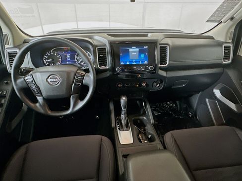 Used 2023 Nissan Frontier SV w/ Tow Package RWD image 27