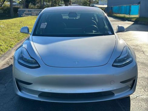 Used 2018 Tesla Model 3 Long Range image 3