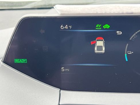 New 2026 Toyota Prius Plug-In Hybrid FWD image 11