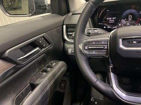 New 2026 GMC Terrain Denali w/ LPO, Black Badging Package image 14