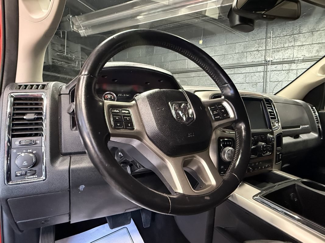 Used 2015 RAM 1500 Laramie w/ Convenience Group AWD/4WD image 10