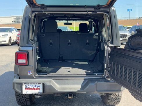 Used 2022 Jeep Wrangler Unlimited Sport AWD/4WD image 5