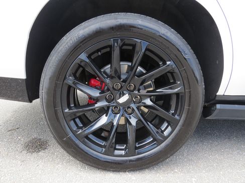 Certified 2024 Cadillac Escalade Sport Platinum w/ LPO, ONYX Package image 11