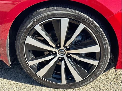 Used 2022 Nissan Altima 2.5 SR FWD image 10
