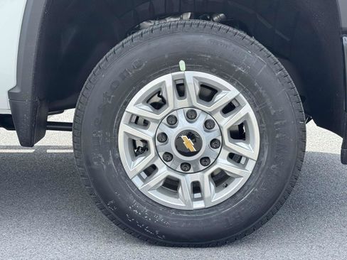 New 2025 Chevrolet Silverado 2500 W/T image 17