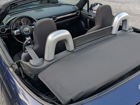 Used 2012 MAZDA MX-5 Miata Sport w/ Convenience Pkg image 16