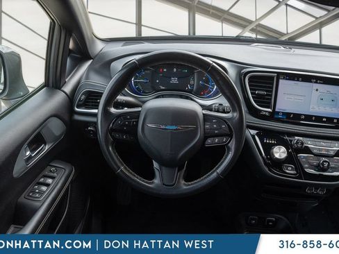Used 2021 Chrysler Pacifica Touring w/ S Appearance Package FWD image 5