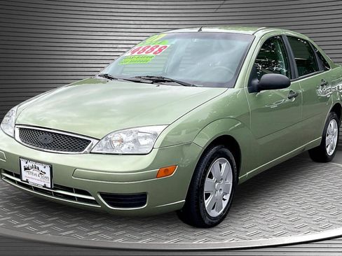 Used 2007 Ford Focus S FWD image 3