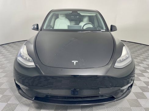 Used 2021 Tesla Model Y Long Range image 8
