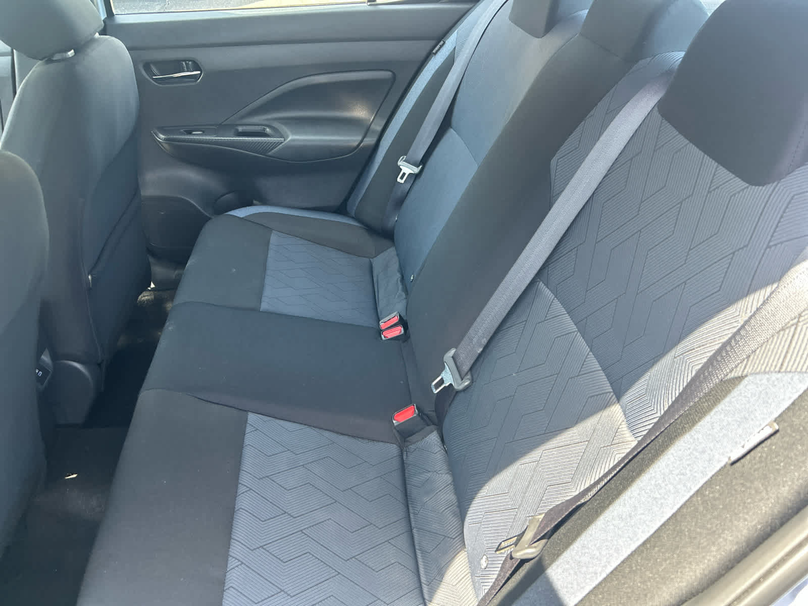 Used 2025 Nissan Versa SV w/ Trunk Package FWD image 21
