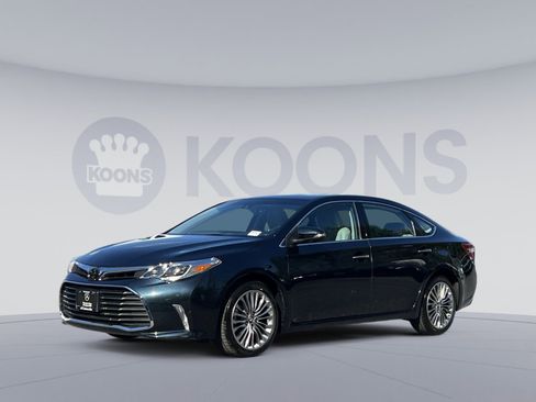 Used 2017 Toyota Avalon XLE FWD image 1