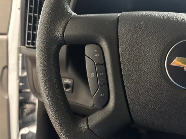 Used 2025 Chevrolet Express 2500 w/ Driver Convenience Package RWD image 15