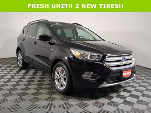 Used 2018 Ford Escape SE FWD image 1