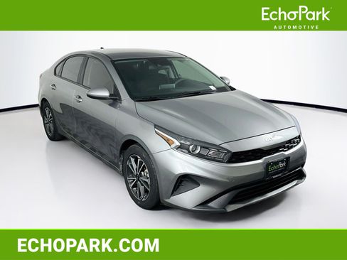 Used 2023 Kia Forte LXS FWD image 1