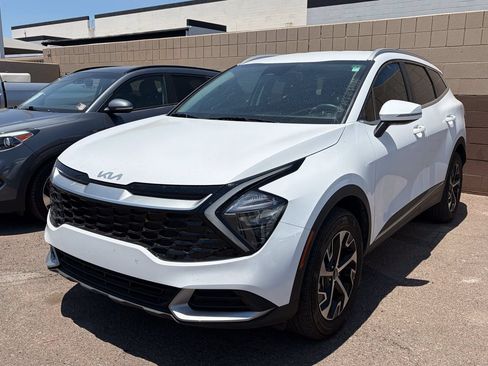 Used 2023 Kia Sportage EX AWD/4WD image 4