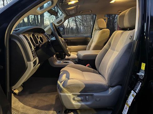 Used 2010 Toyota Tundra 4x4 Double Cab image 12