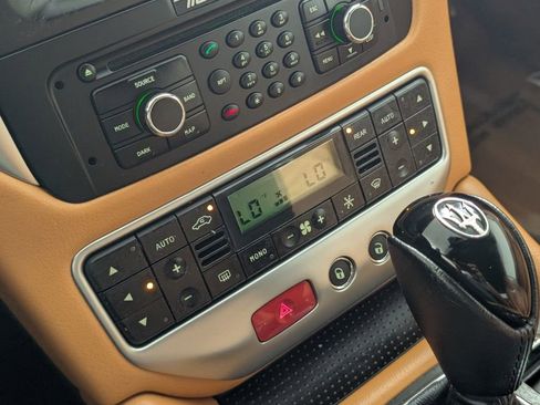 Used 2014 Maserati GranTurismo Sport image 17