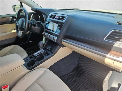 Used 2017 Subaru Outback 2.5i Limited image 22