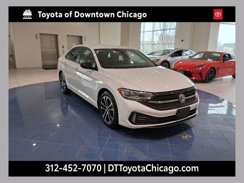 Used 2024 Volkswagen Jetta Sport image 1